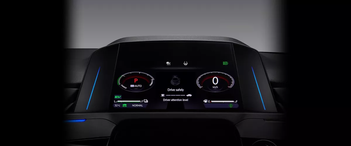Driver Attention Monitor
Fitur yang berfungsi untuk memberi peringatan kepada pengemudi jika konsentrasi Anda dalam berkendara menurun.
Driver Attention Monitor bekerja dengan mengawasi pergerakan roda kemudi. Apabila roda kemudi cenderung miring ke kiri atau kanan terus menerus, yang menunjukkan tanda pengendara mengantuk atau kehilangan konsetrasi, sebuah peringatan di monitor akan muncul untuk meminta Anda segera menepi dan istirahat.
