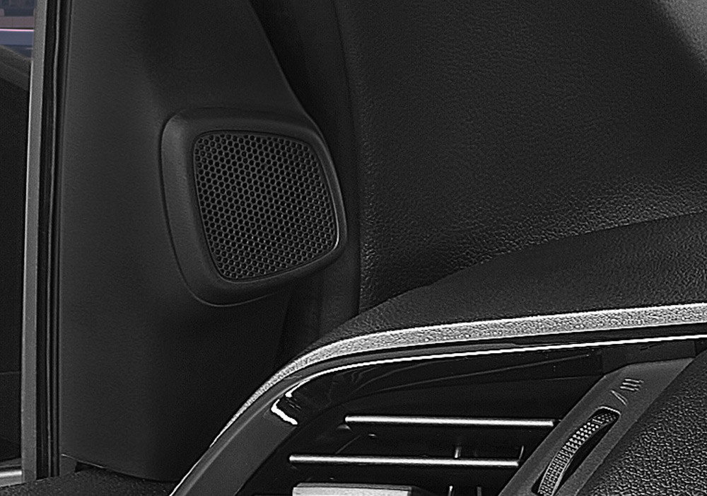 Tweeter Speaker
Nikmati kualitas audio yang lebih berkarakter dengan penambahan Tweeter Speakers.
Dengan kualitas audio yang jernih, bikin perjalananmu semakin menyenangkan bersama New Honda Brio!