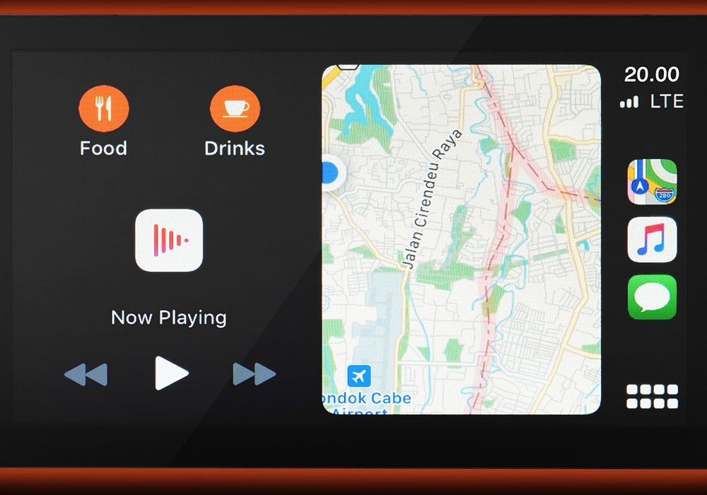 Smartphone Connection
Sistem audio video touchscreen 8” kapasitif baru berdesain floating yang mampu memutar berbagai format musik seperti AM/FM Radio, MP3/WMA, iPod atau iPhone, Android melalui USB Port, AUX-In Port, Bluetooth dan Smartphone Connection.