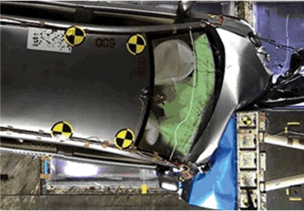 Honda Real World Crash Test
Untuk memproduksi sebuah mobil yang sesuai standar keselamatan, New Honda Mobilio telah melewati proses uji tabrak secara menyeluruh di Honda Real World Crash Test Facility, Tochigi, Jepang